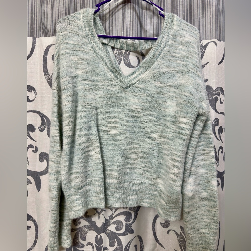 Jessica Simpson Women's Super Shaggy Oversized Fuzzy Green V-Neck Sweater Size M